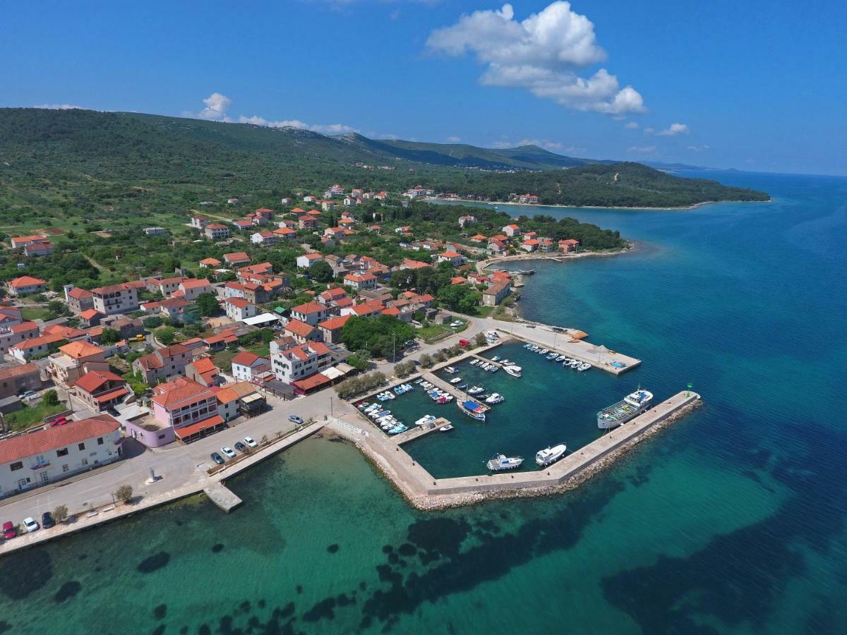 Apartmani Postimana Pasman Bagian luar foto