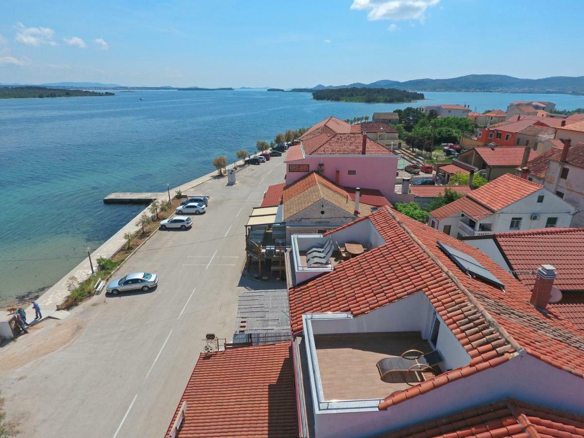 Apartmani Postimana Pasman Bagian luar foto