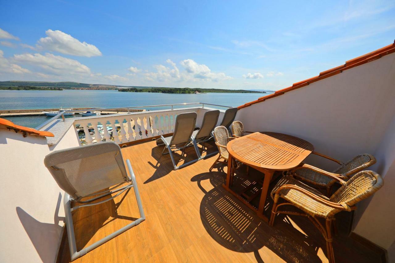 Apartmani Postimana Pasman Bagian luar foto
