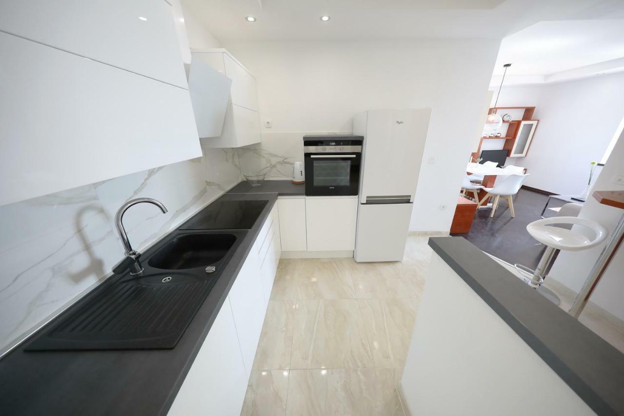 Apartmani Postimana Pasman Bagian luar foto