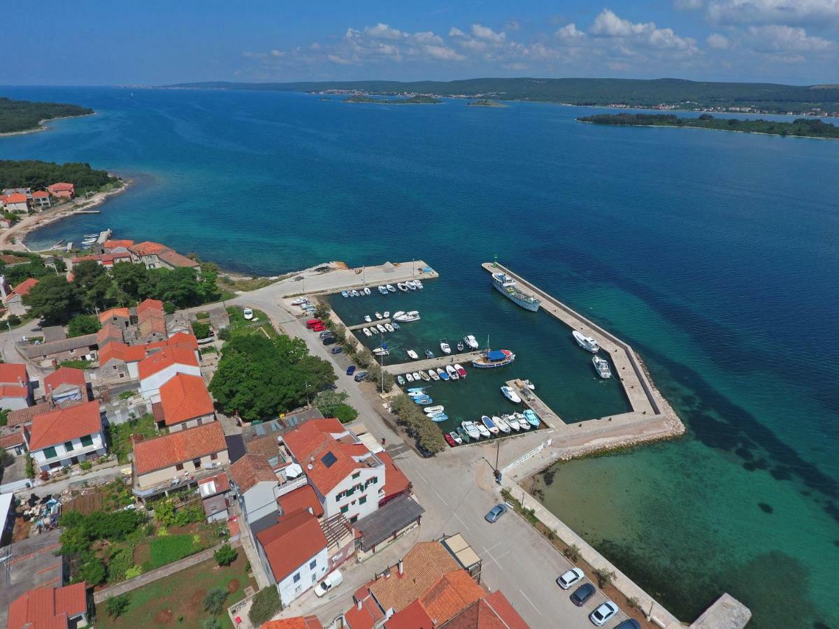 Apartmani Postimana Pasman Bagian luar foto