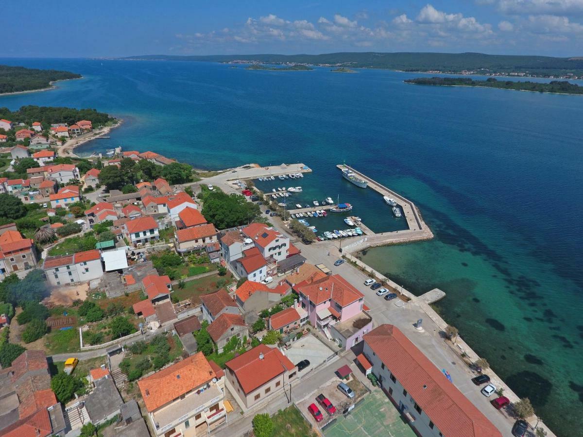 Apartmani Postimana Pasman Bagian luar foto