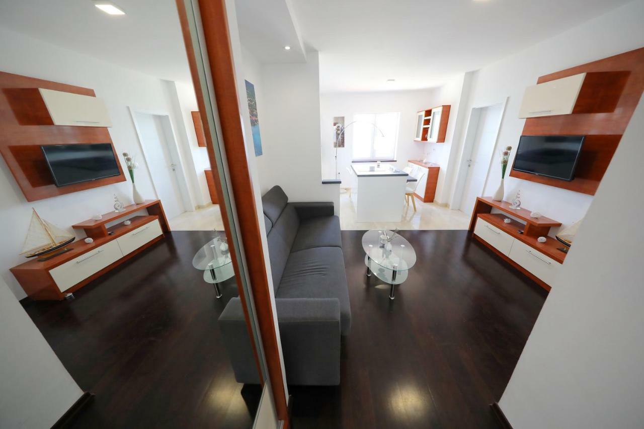 Apartmani Postimana Pasman Bagian luar foto