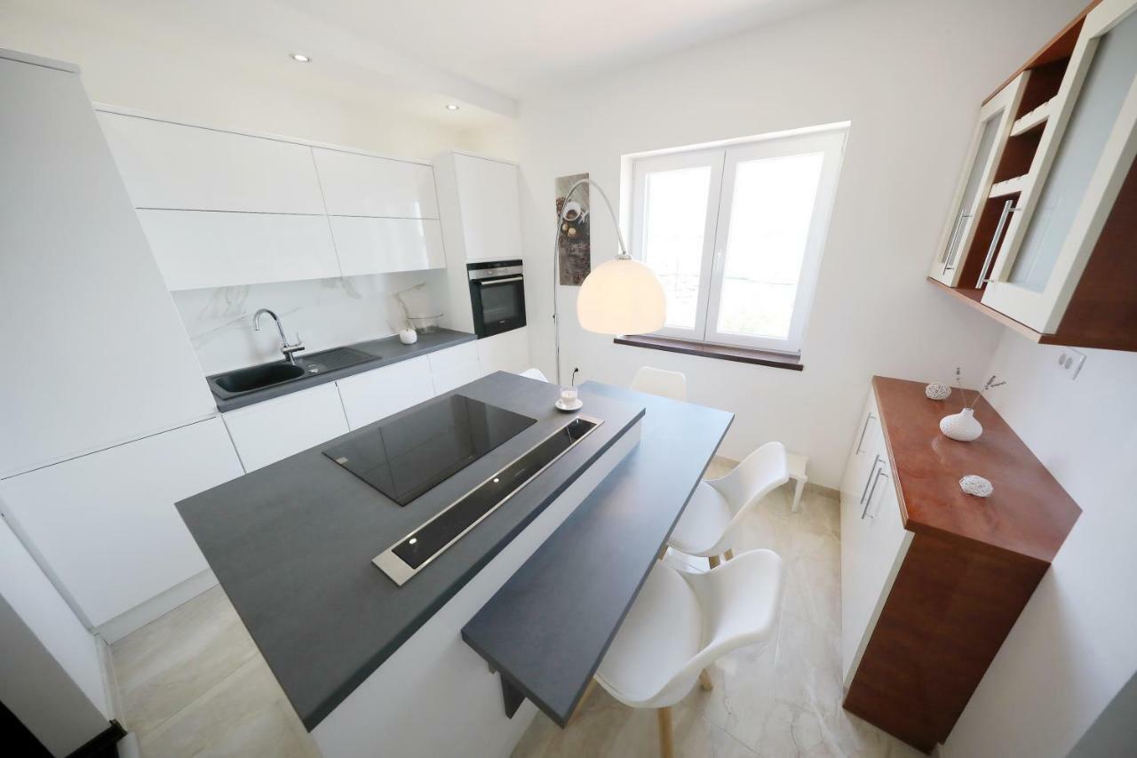 Apartmani Postimana Pasman Bagian luar foto